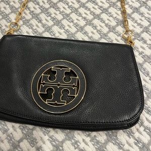Tory Burch cross body with chain. Like new